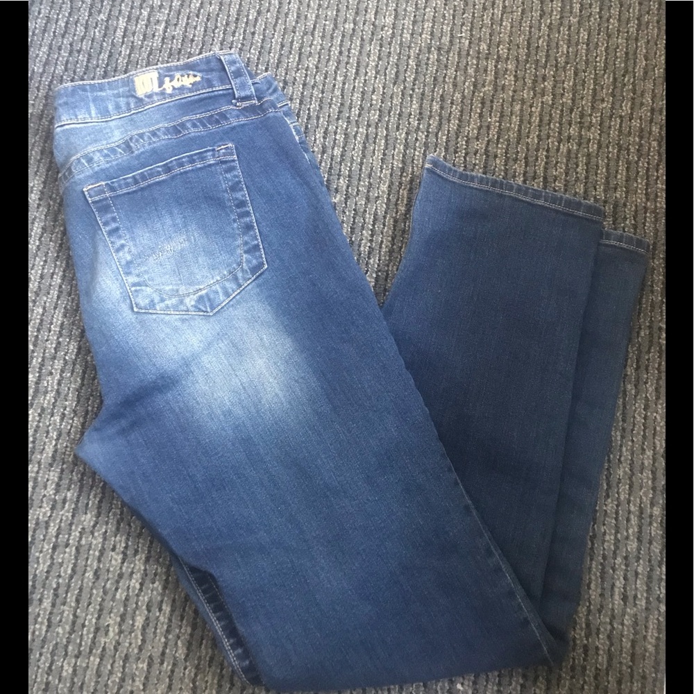 Kut from the Kloth sammie straight leg jean size 14. In great shape. See photos